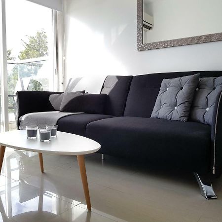 City Pearl - Modern 2 Bed Sea View Apt In City Centre Limassol Exterior photo